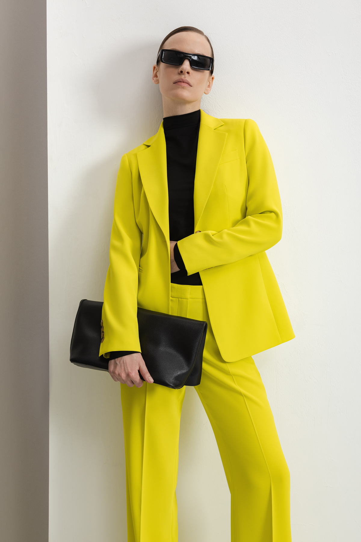 Жакет VASSA&Co, пол женский, цвет желтый