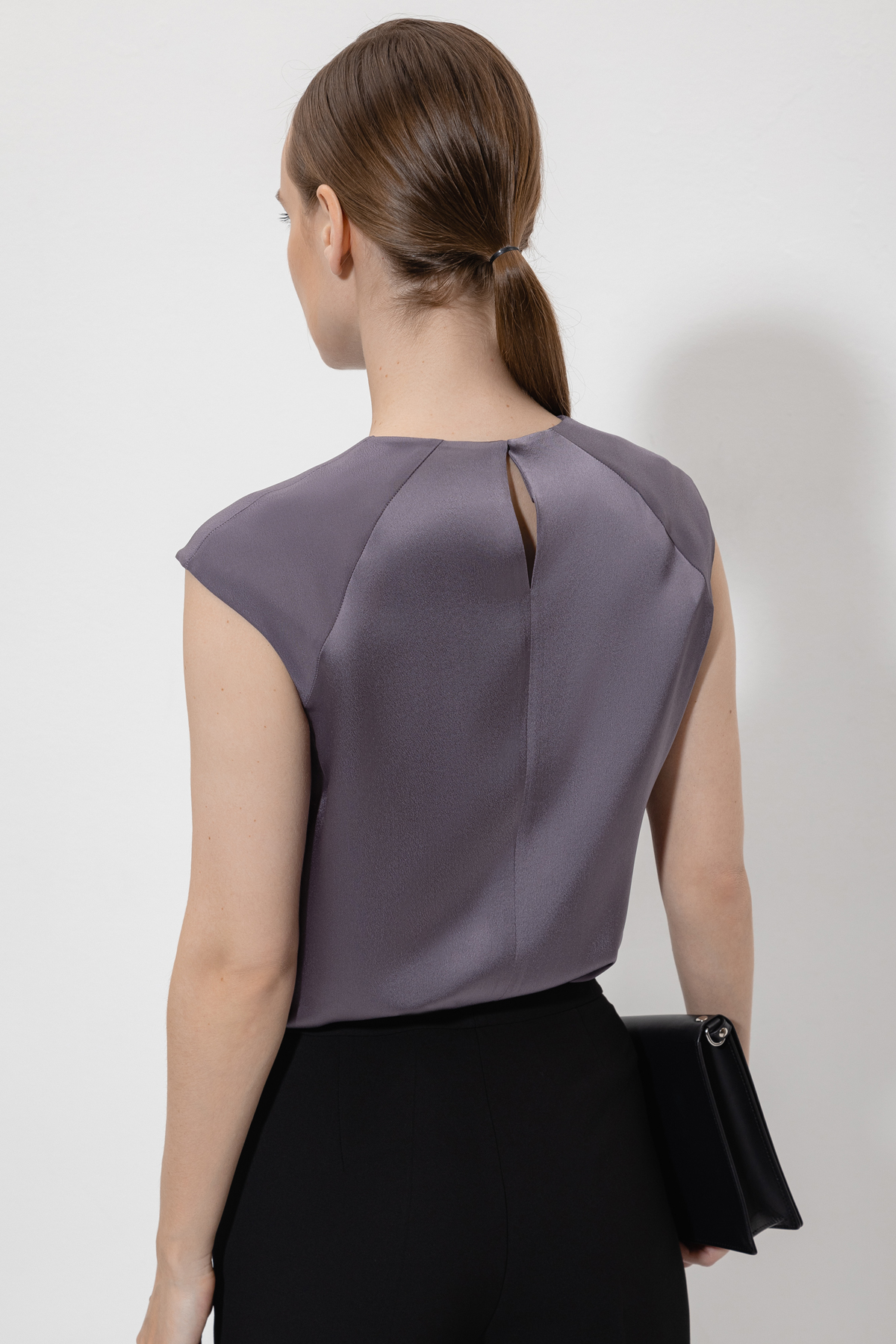 Блузка с фактурными вставками VASSA&Co, пол женский, цвет фиолетовый