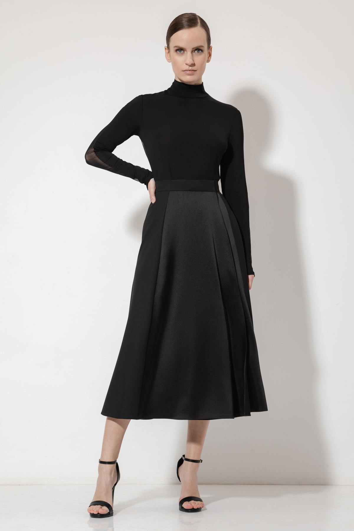 Юбка с разрезом VASSA&Co, пол женский, цвет черный