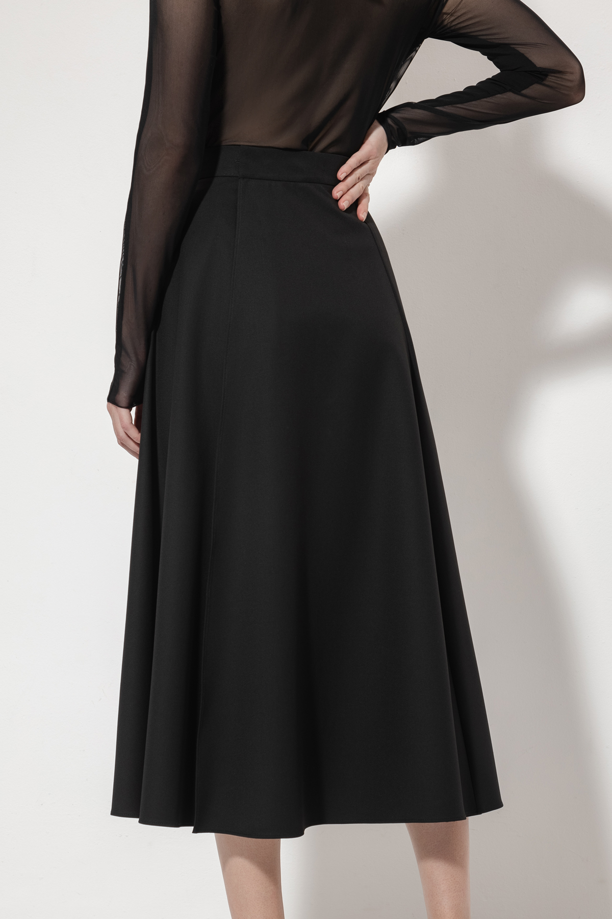 Юбка с разрезом VASSA&Co, пол женский, цвет черный