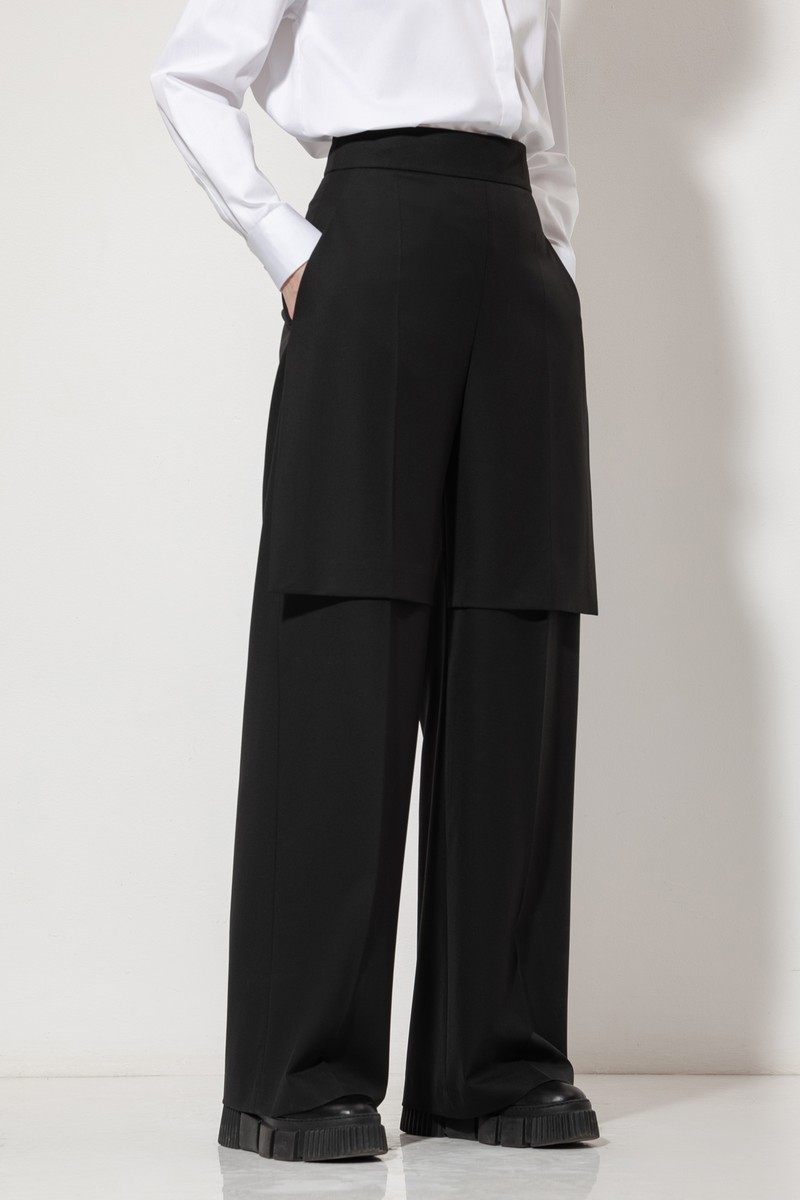 Дизайнерские брюки VASSA&Co, пол женский, цвет черный, фото №5