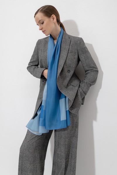 Шарф из шелка VASSA&Co, пол женский, цвет синий, фото №5