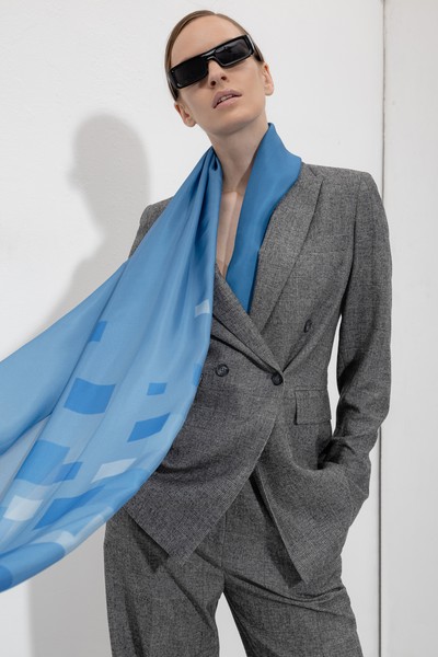 Шарф из шелка VASSA&Co, пол женский, цвет синий, фото №4