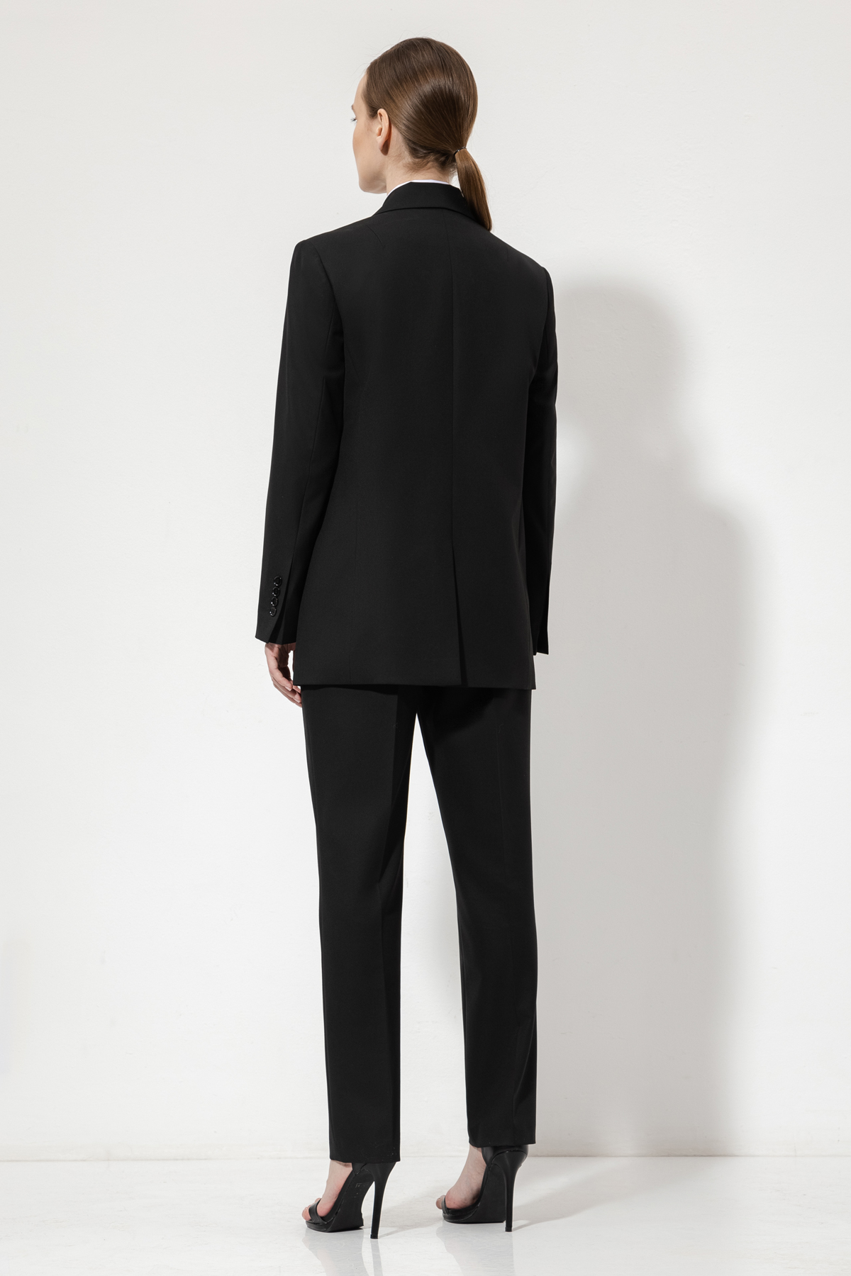 Базовый жакет VASSA&Co, пол женский, цвет черный