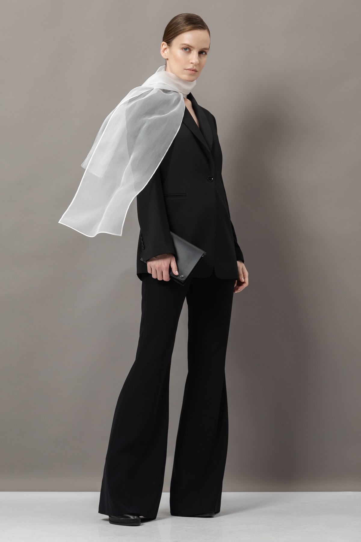 Жакет со съемным шарфом из шелка , пол женский, цвет черный