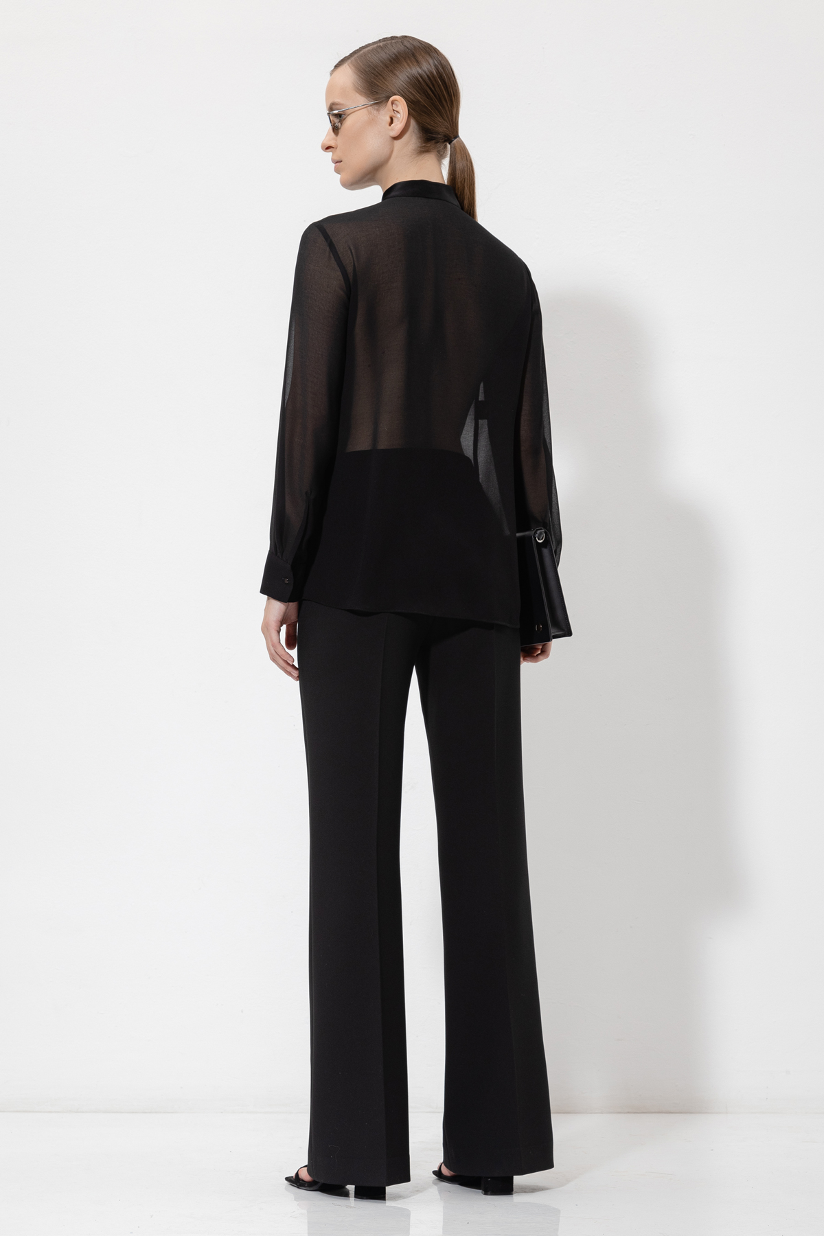 Блузка с прозрачной спинкой VASSA&Co, пол female, цвет black