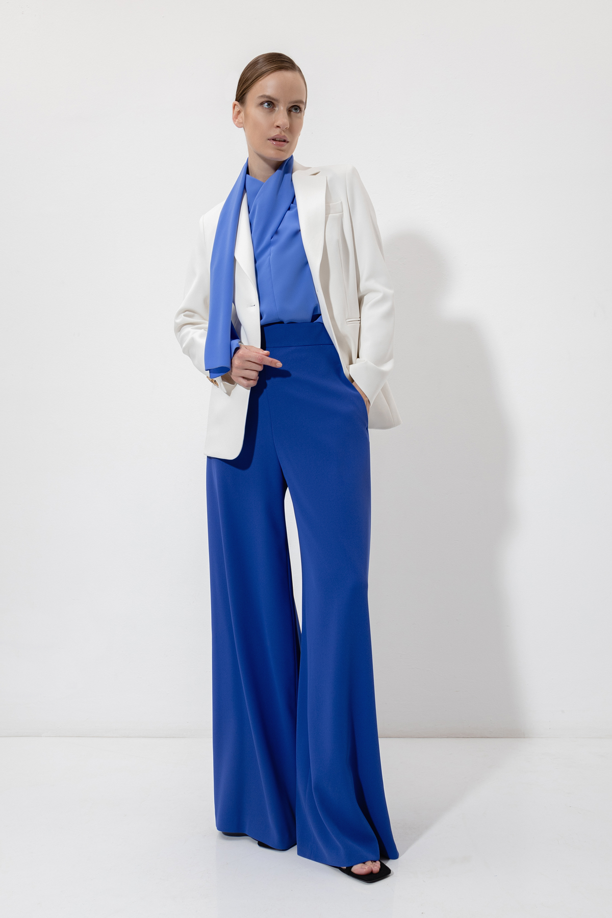 Брюки палаццо VASSA&Co, пол женский, цвет синий