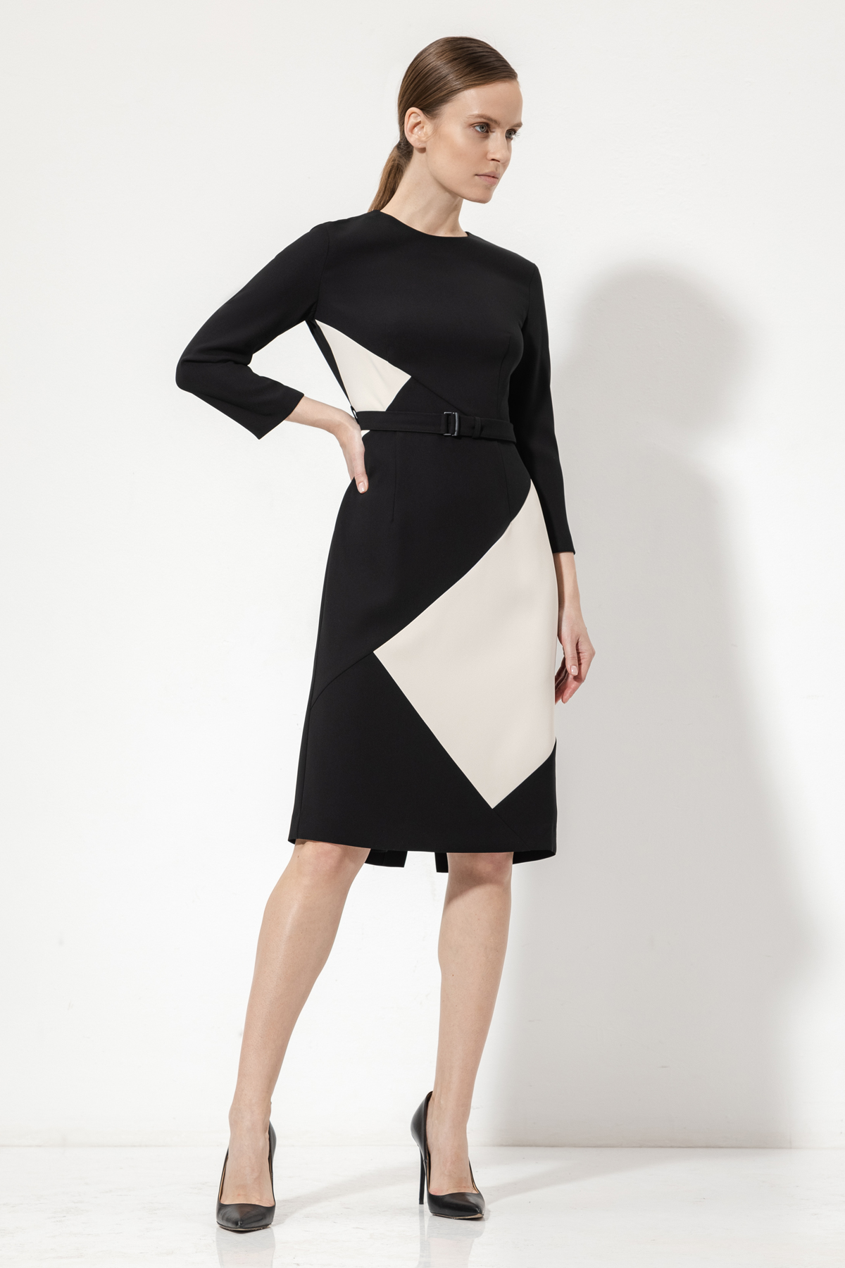 Платье с графичными деталями VASSA&Co, пол женский, цвет молочный