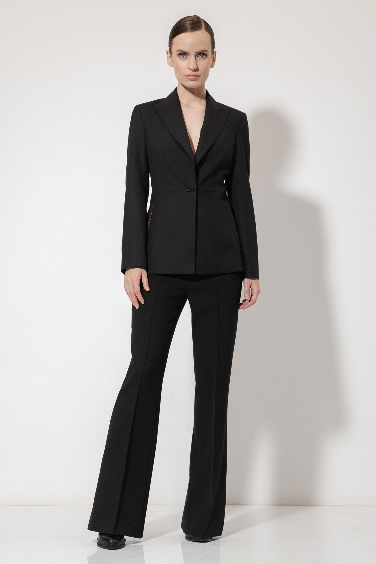 Жакет с акцентными деталями VASSA&Co, пол женский, цвет черный