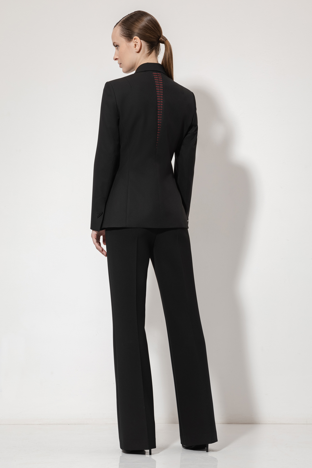 Жакет с акцентными деталями VASSA&Co, пол женский, цвет черный