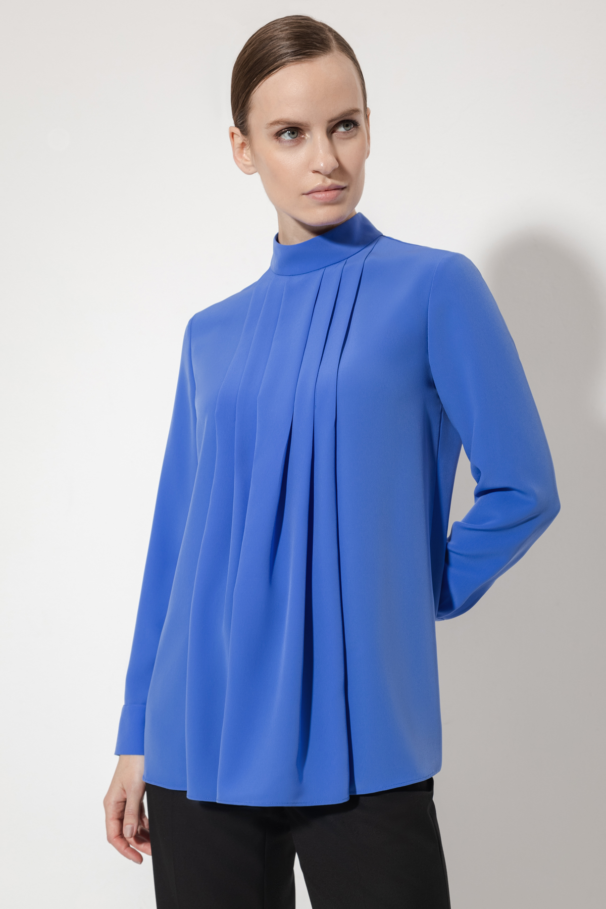 Блузка с декоративными складками VASSA&Co, пол женский, цвет синий