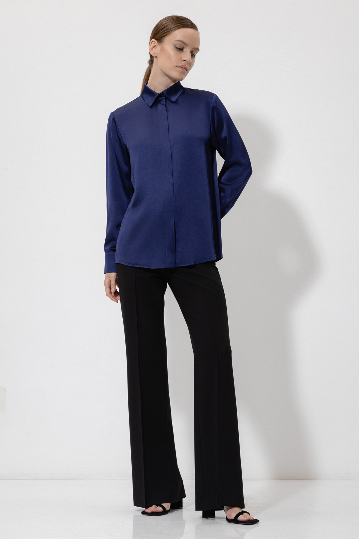 Blouse VASSA&Co, пол female, цвет синий