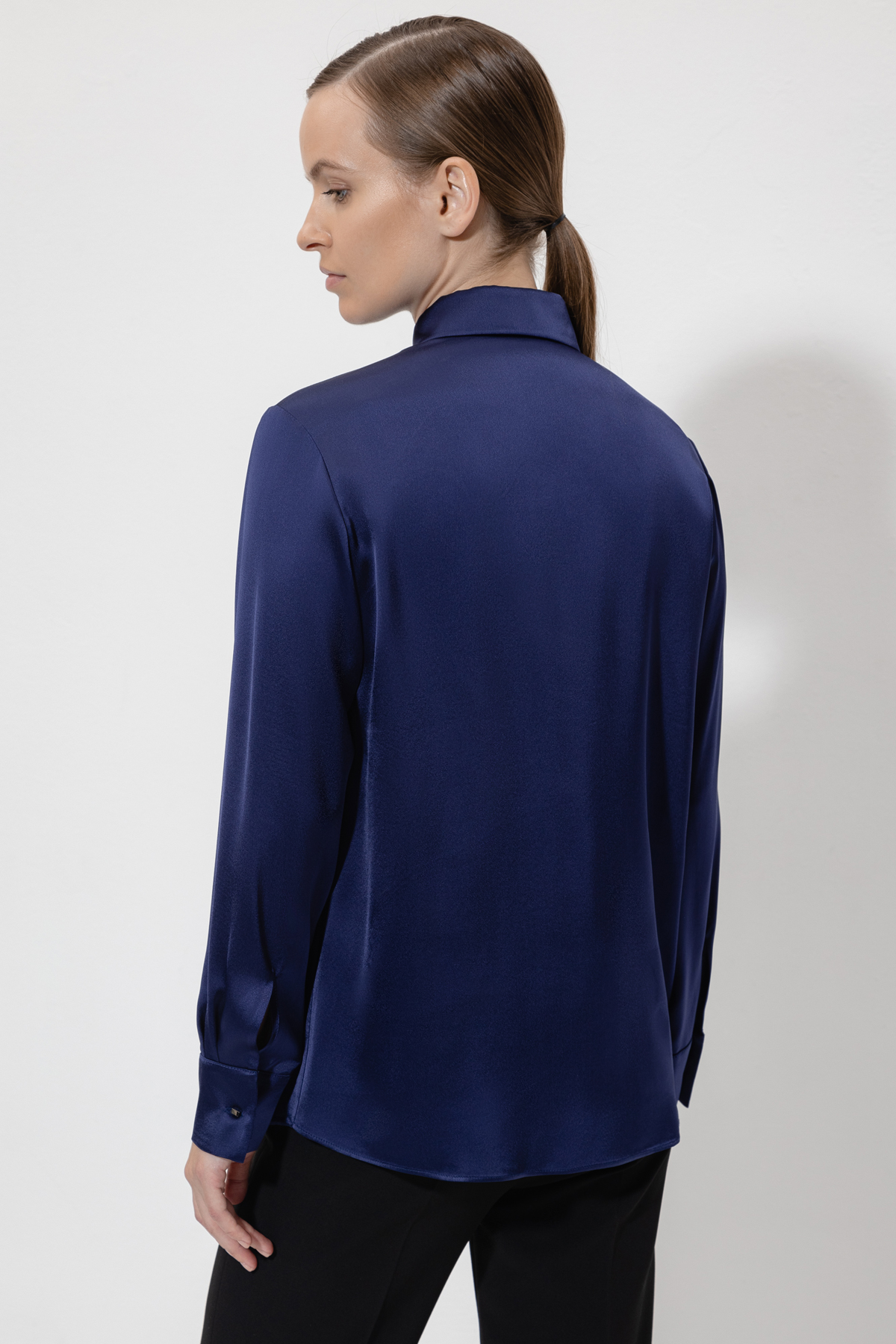 Blouse VASSA&Co, пол female, цвет синий