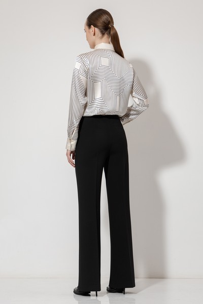 Брюки с застроченными стрелками VASSA&Co, пол женский, цвет черный, фото №4