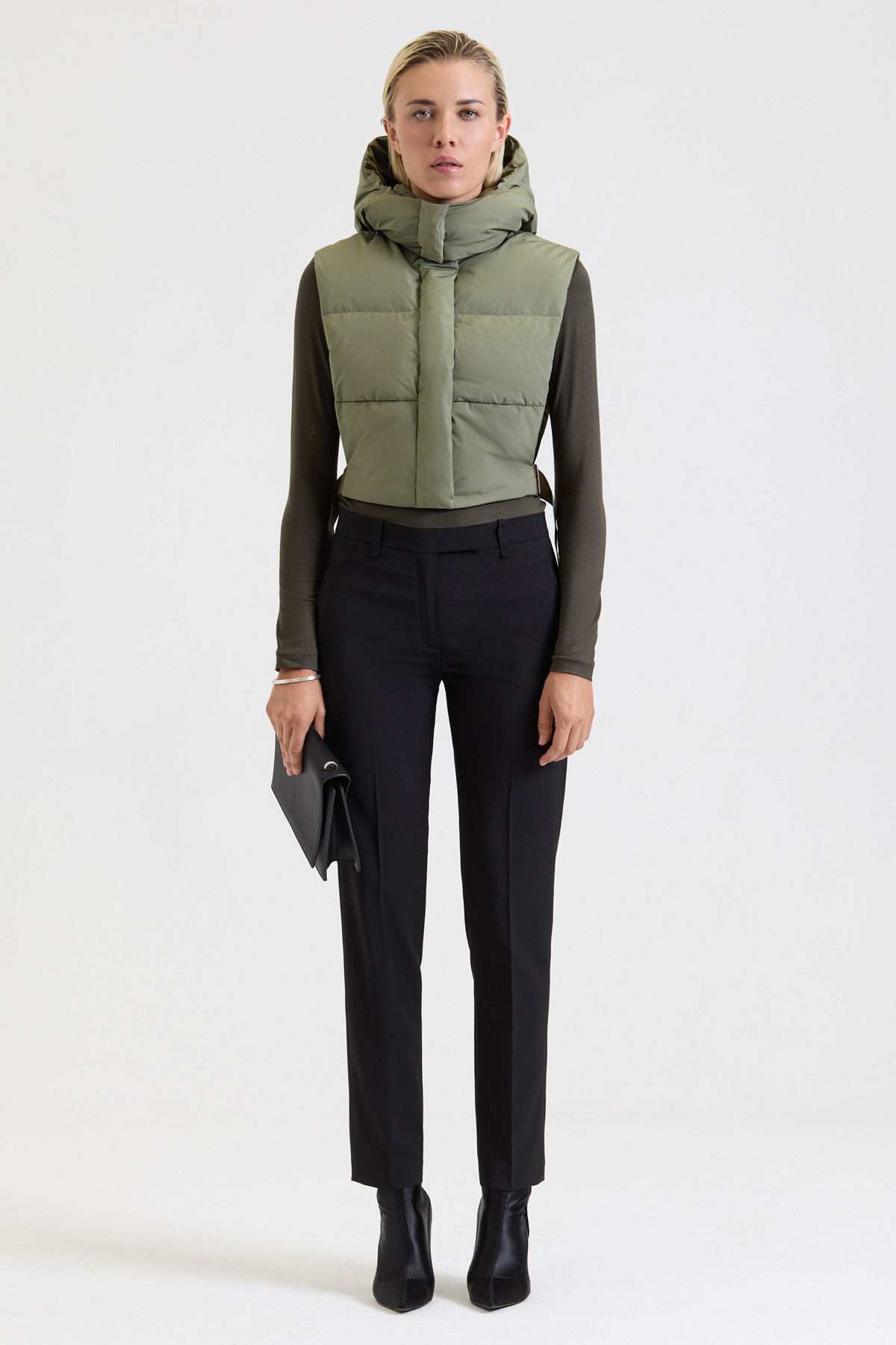 Укороченный жилет VASSA&Co, пол женский, цвет коричневый