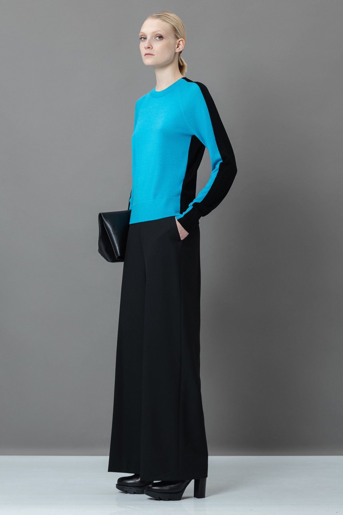 Джемпер из шерсти VASSA&Co, пол женский, цвет голубой