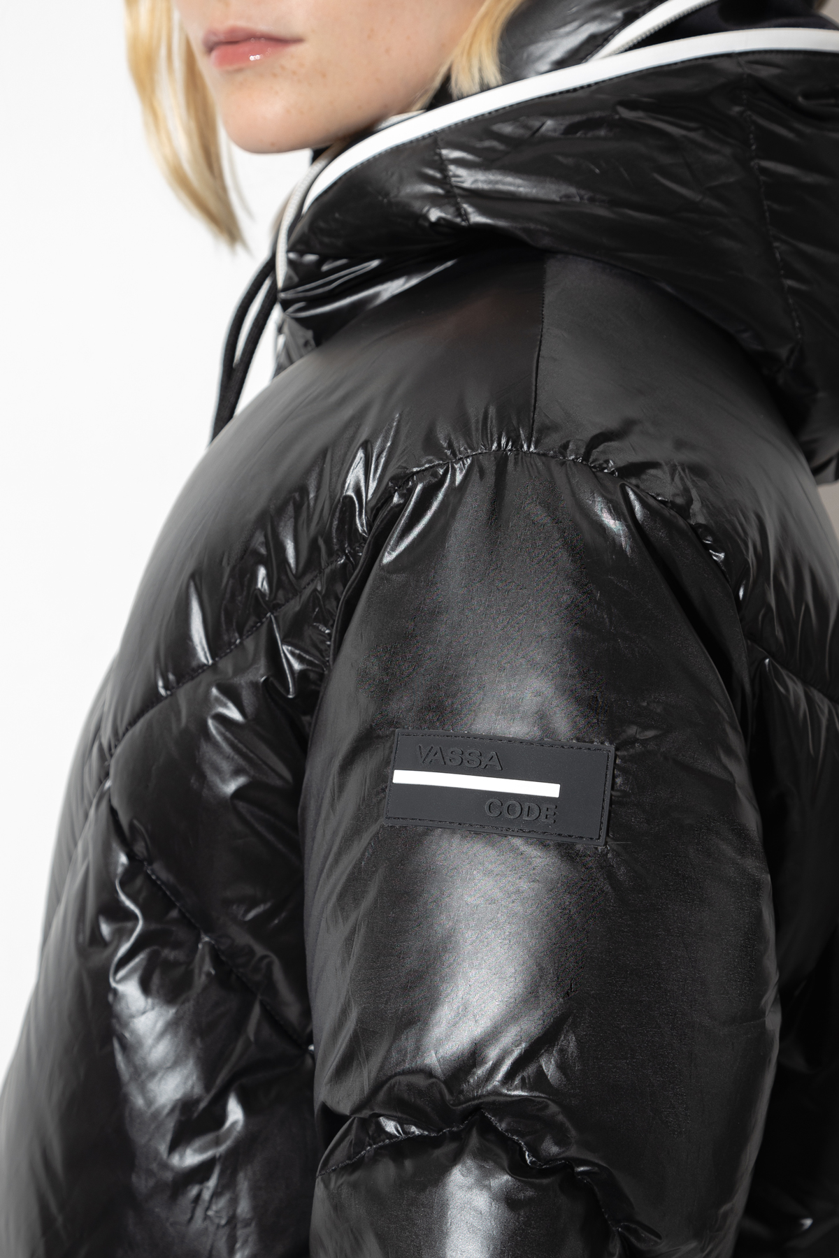 Пуховик VASSA CODE, пол женский, цвет черный