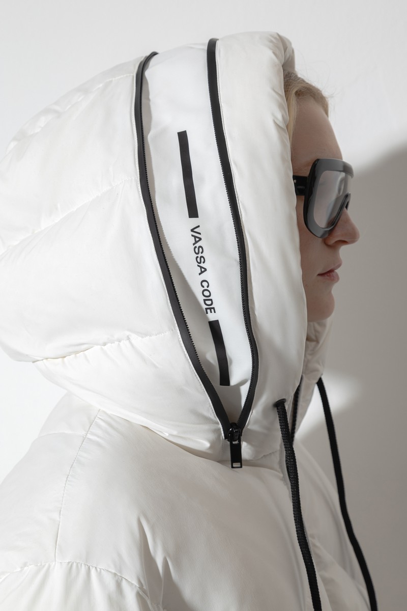 Пуховик VASSA CODE, пол женский, цвет белый, фото №5