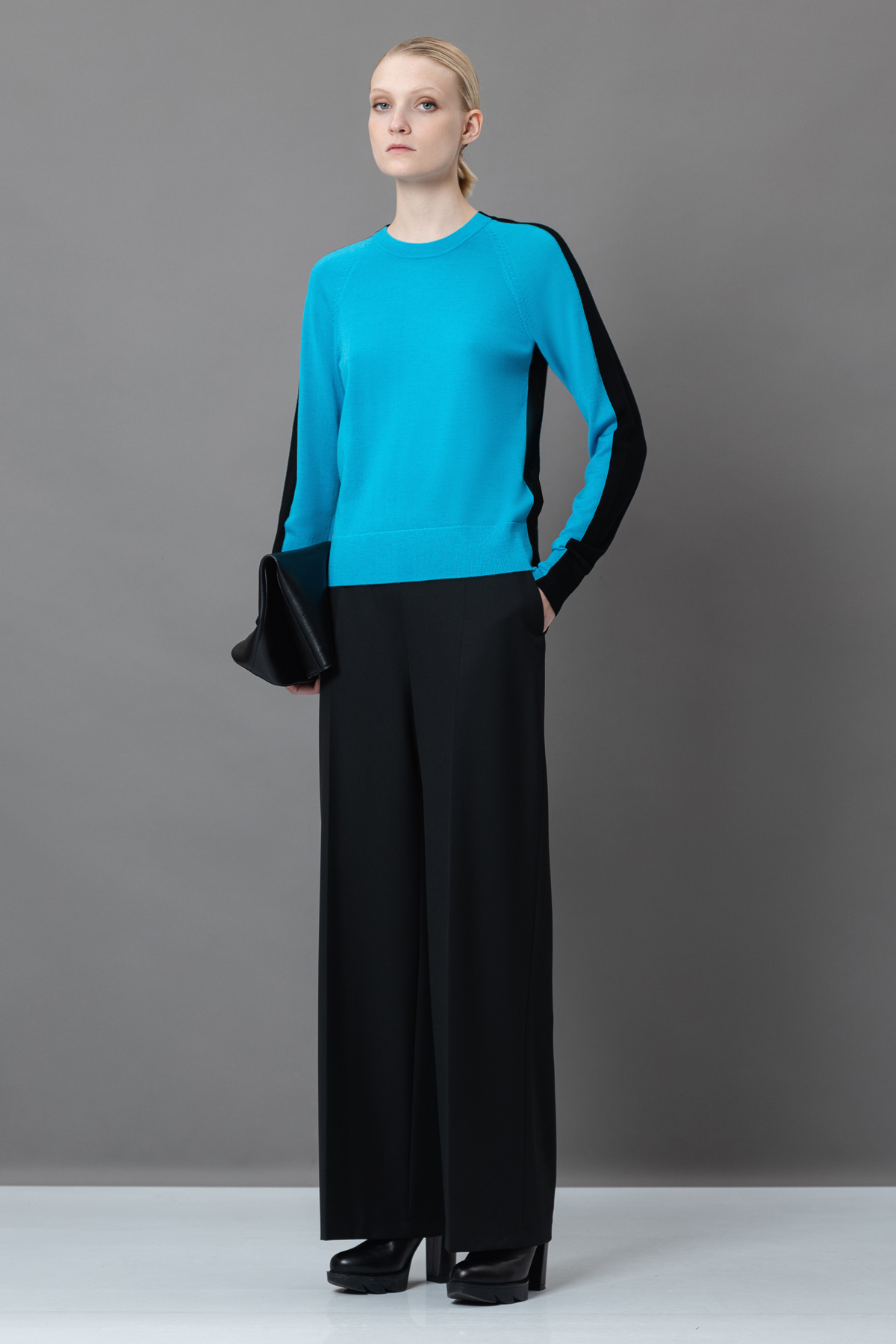 Джемпер из шерсти VASSA&Co, пол женский, цвет голубой