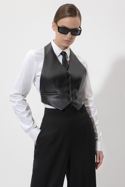 Жилет с открытой спиной VASSA&Co, пол женский, цвет черный, фото №5