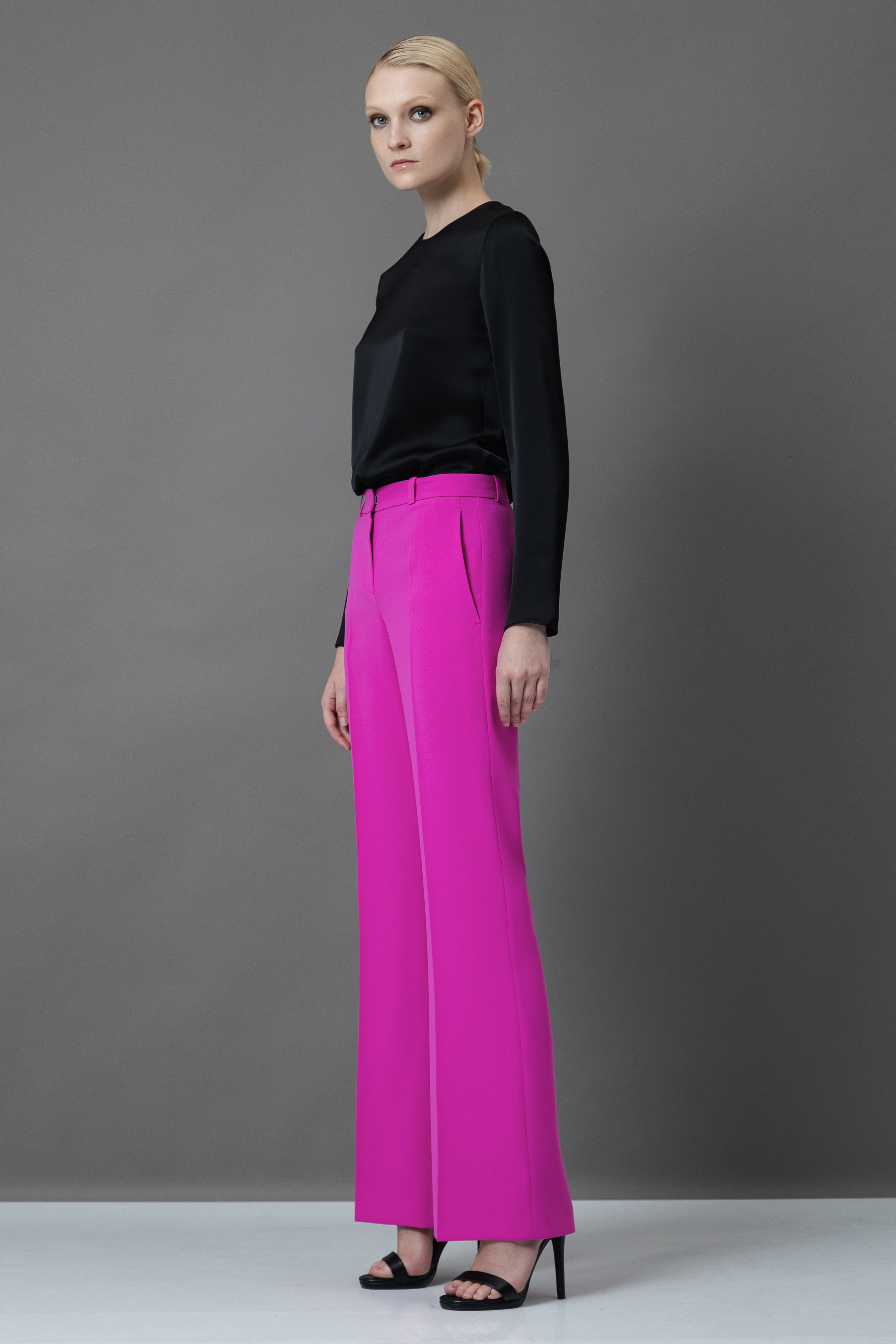 Брюки VASSA&Co, пол женский, цвет розовый