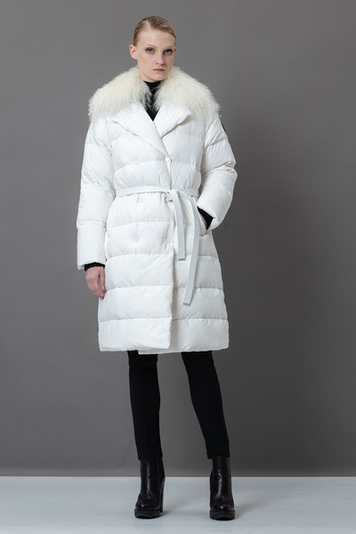 Пуховик с меховым воротником VASSA&Co, пол женский, цвет белый, фото №3