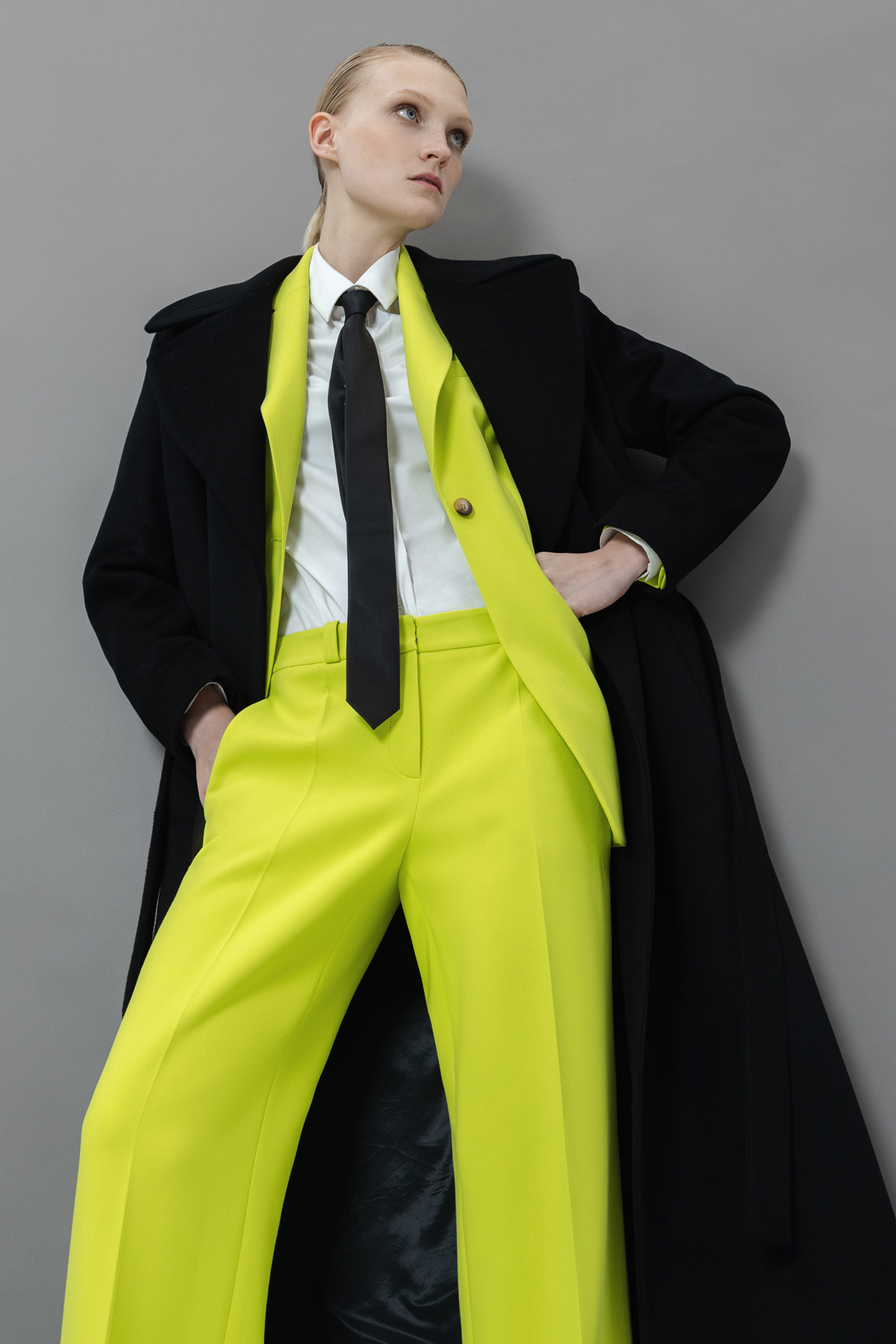 Жакет приталенного кроя VASSA&Co, пол женский, цвет желтый