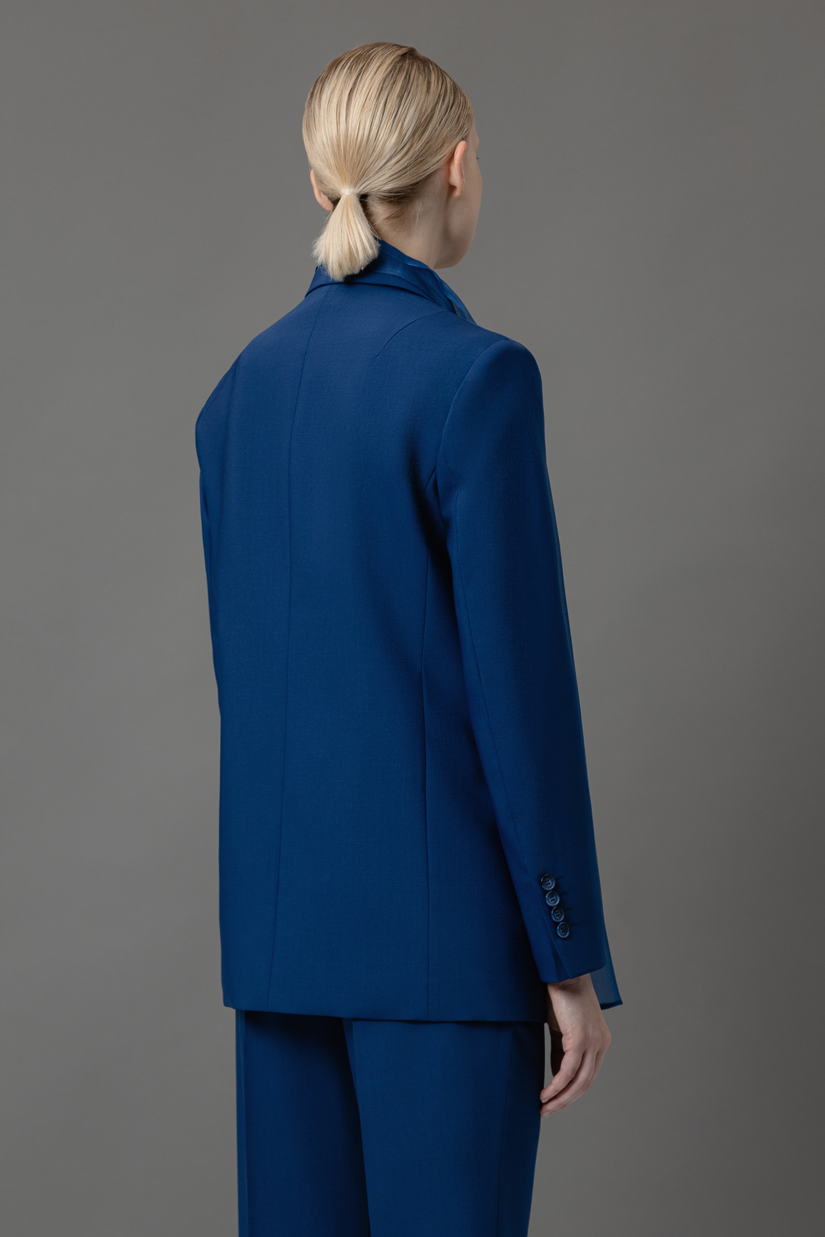 Жакет со съемным шарфом из шелка VASSA&Co, пол женский, цвет синий