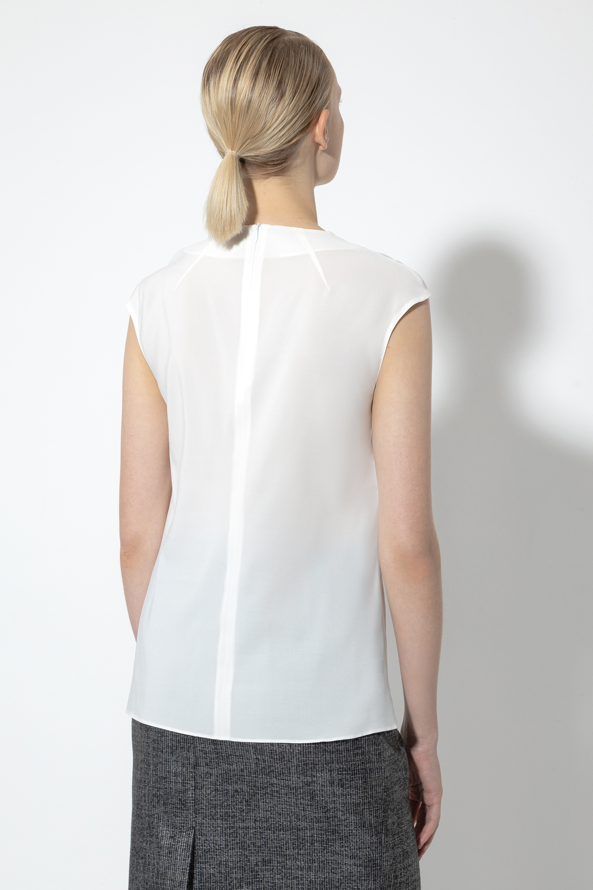 Blouse VASSA&Co, пол female, цвет white