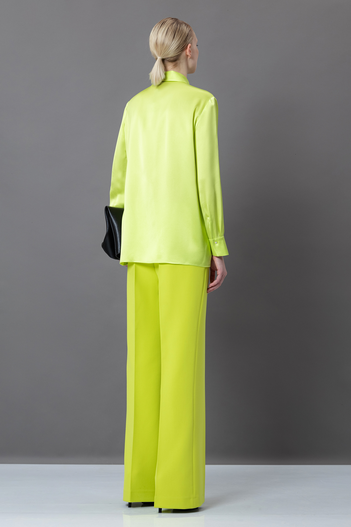 Рубашка VASSA&Co, пол female, цвет Yellow