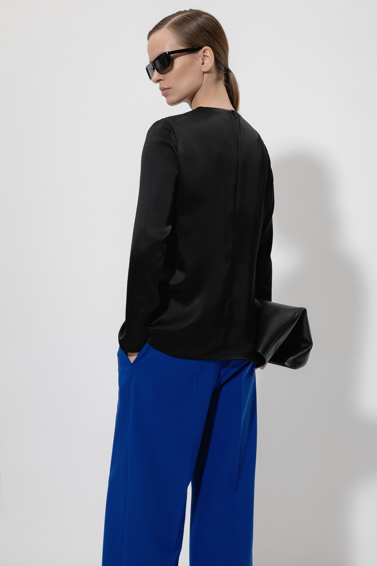 Блузка VASSA&Co, пол женский, цвет черный