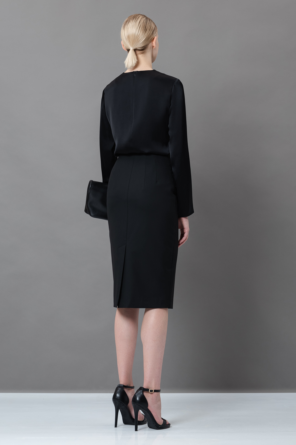 Юбка с асимметричным разрезом VASSA&Co, пол женский, цвет черный