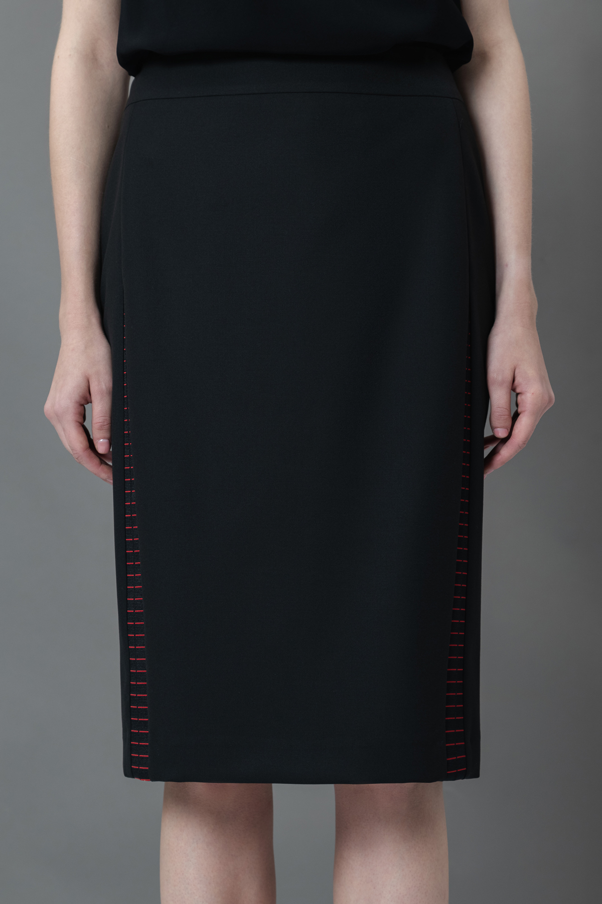 Юбка с акцентными деталями VASSA&Co, пол female, цвет black