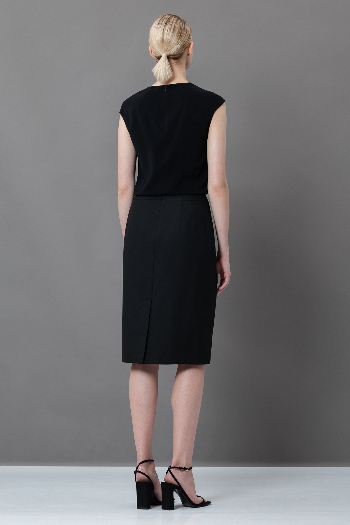 Юбка с акцентными деталями VASSA&Co, пол female, цвет black