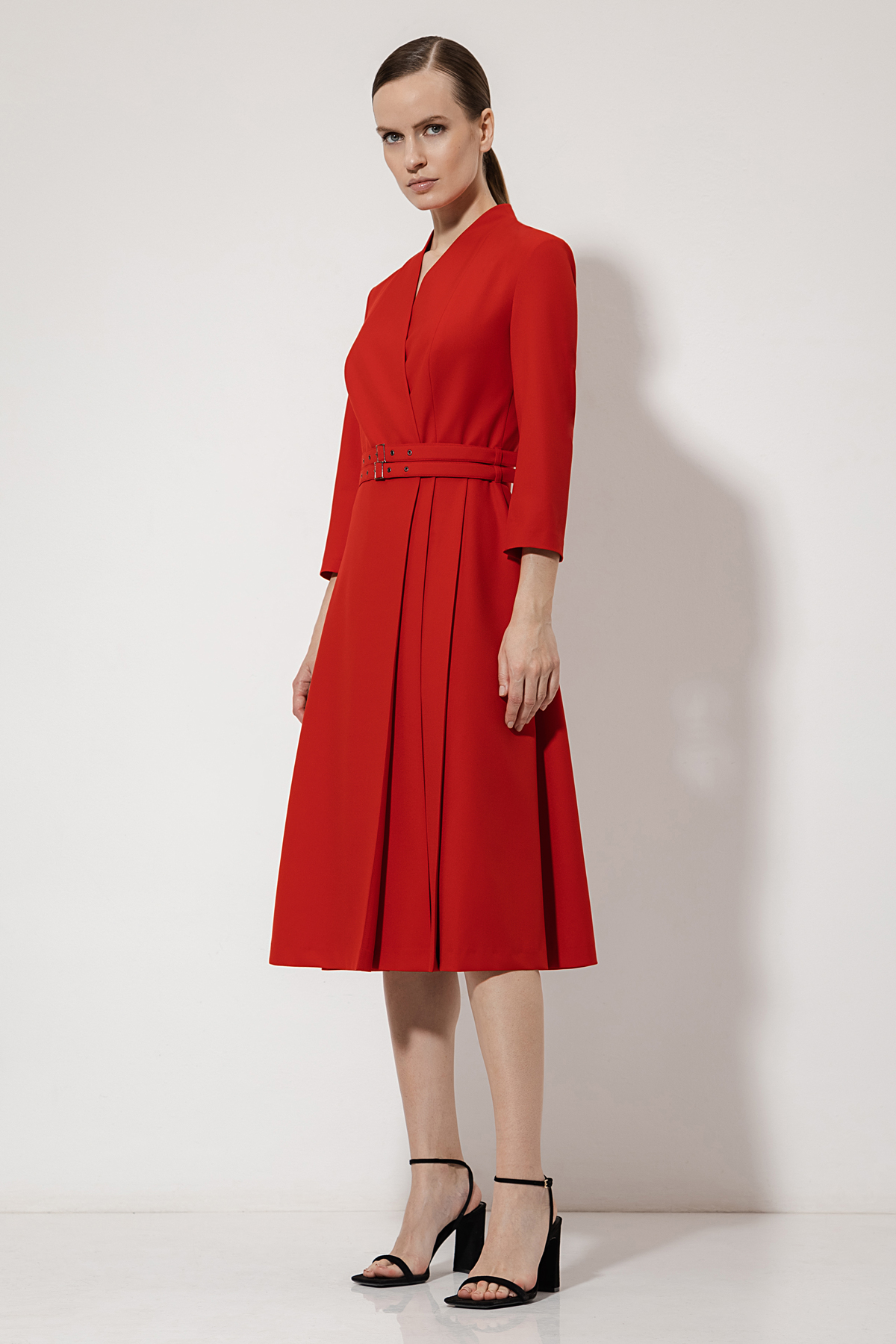 Платье VASSA&Co, пол женский, цвет красный