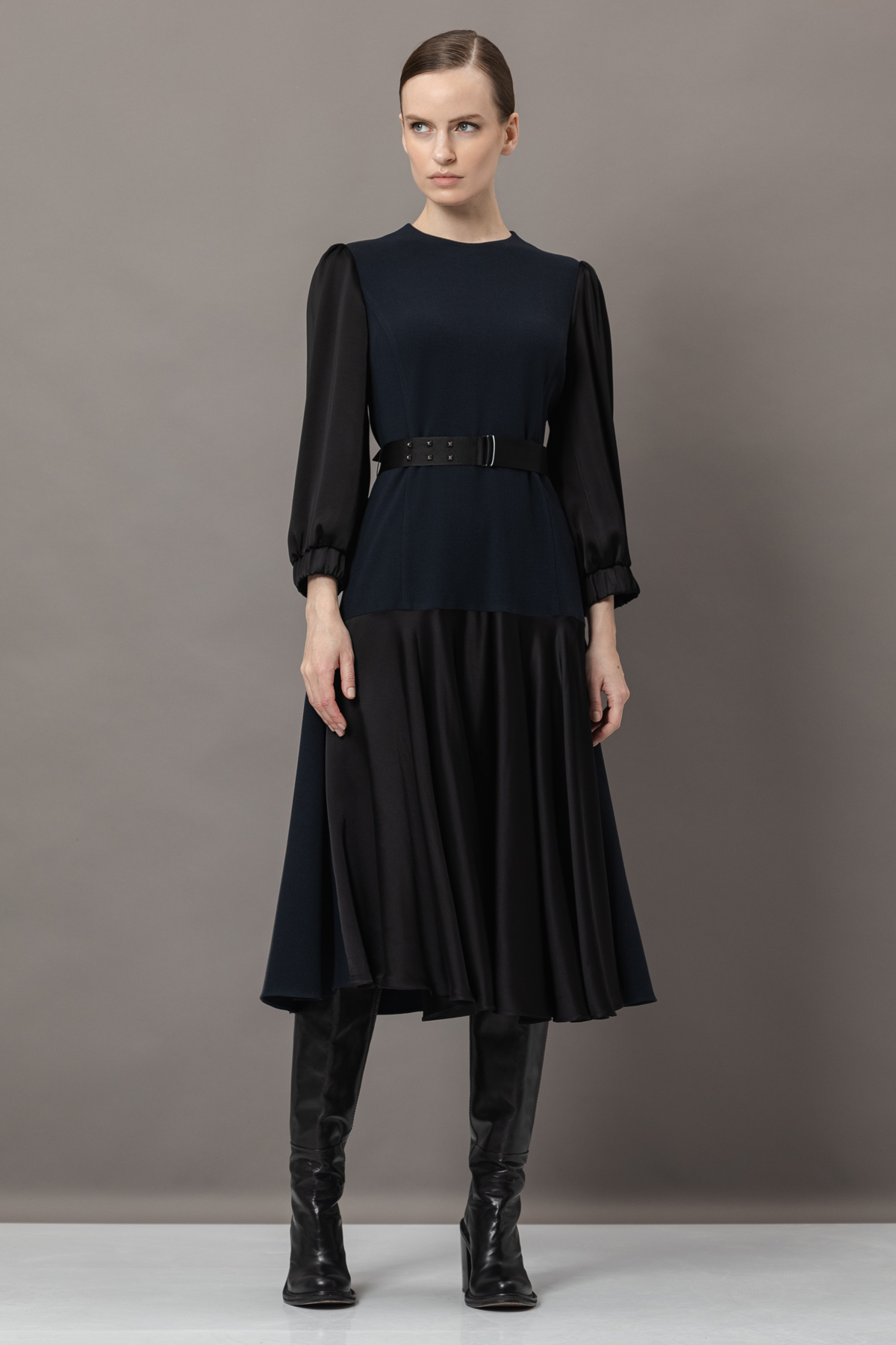 Платье с фактурными деталями VASSA&Co, пол female, цвет серый