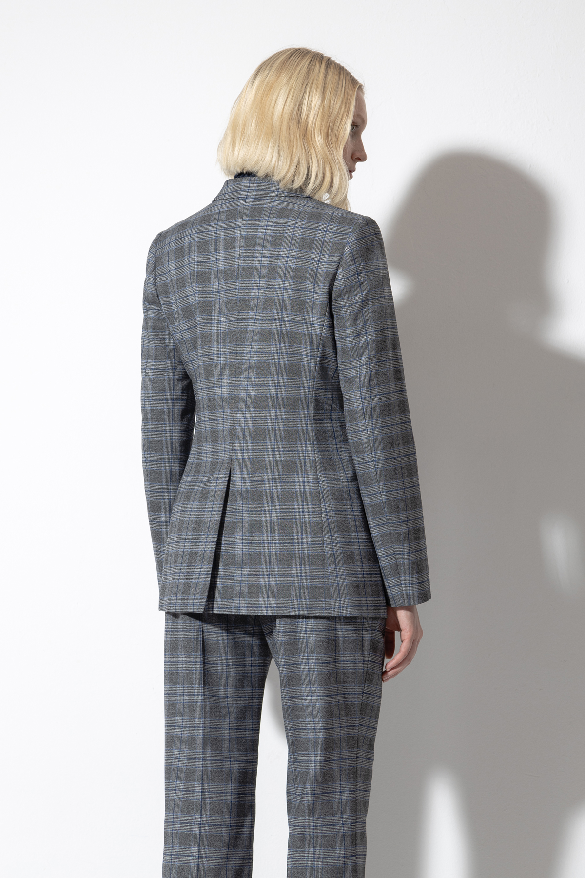 Удлиненный жакет VASSA CODE, пол женский, цвет серый