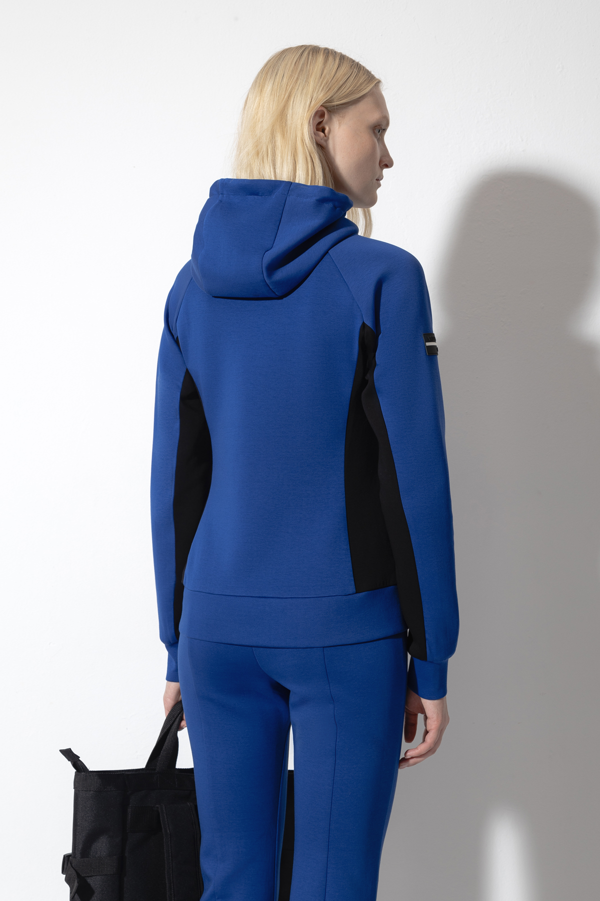 Худи на молнии VASSA CODE, пол женский, цвет синий