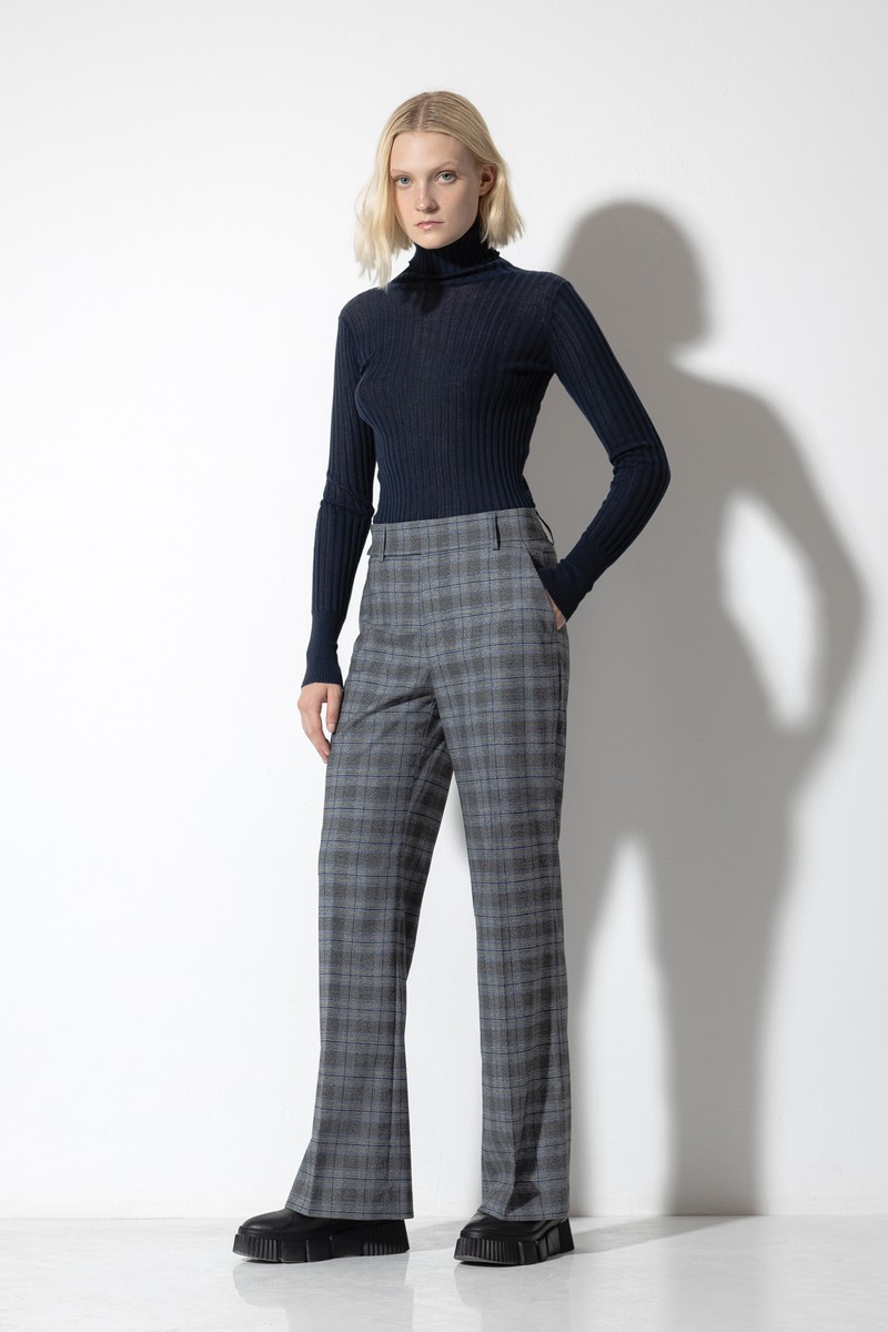 Широкие брюки VASSA CODE, пол женский, цвет серый, фото №2