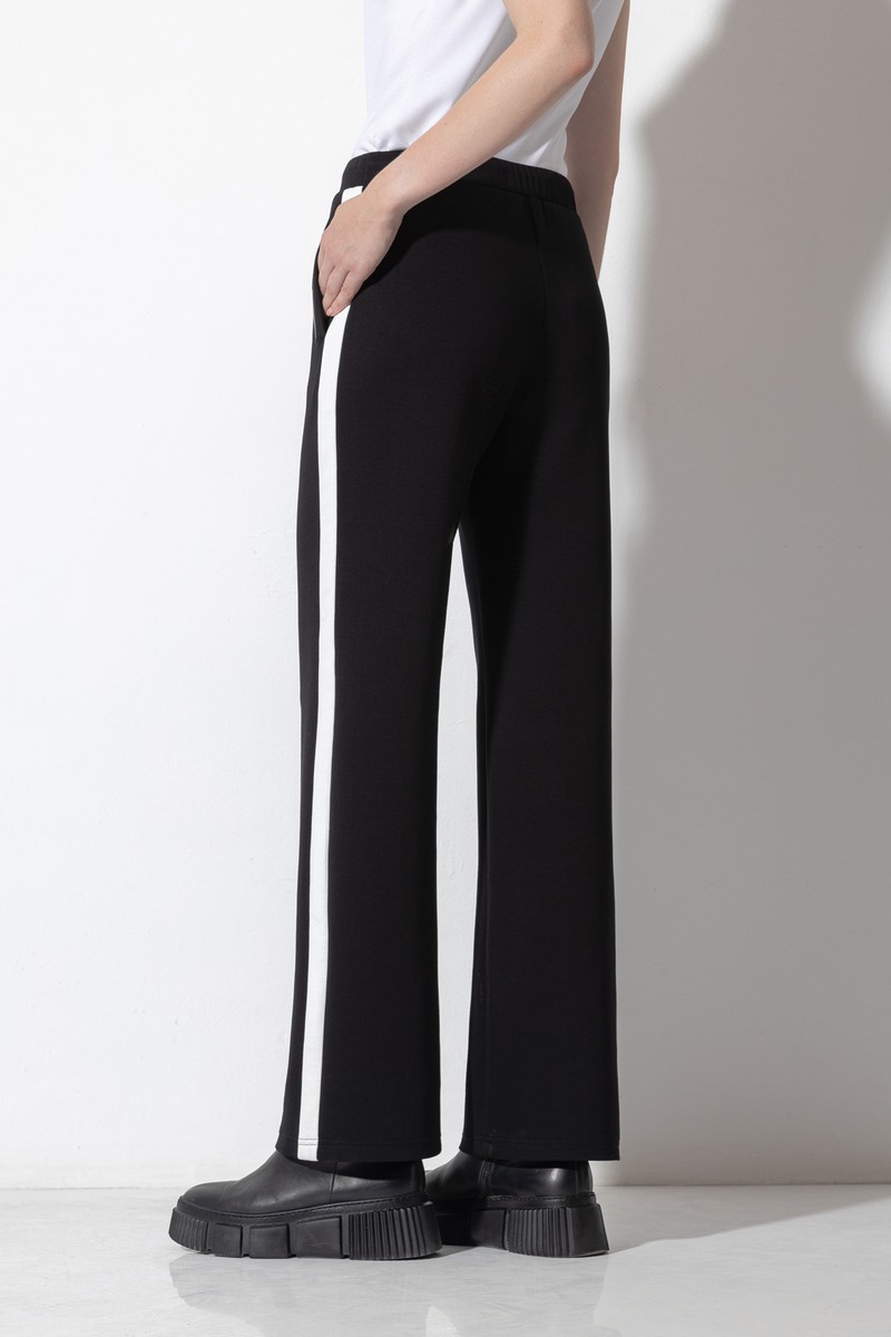 Брюки с лампасами VASSA CODE, пол женский, цвет черный, фото №4