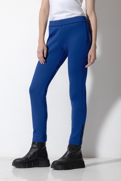 Зауженные трикотажные брюки VASSA CODE, пол женский, цвет синий, фото №2