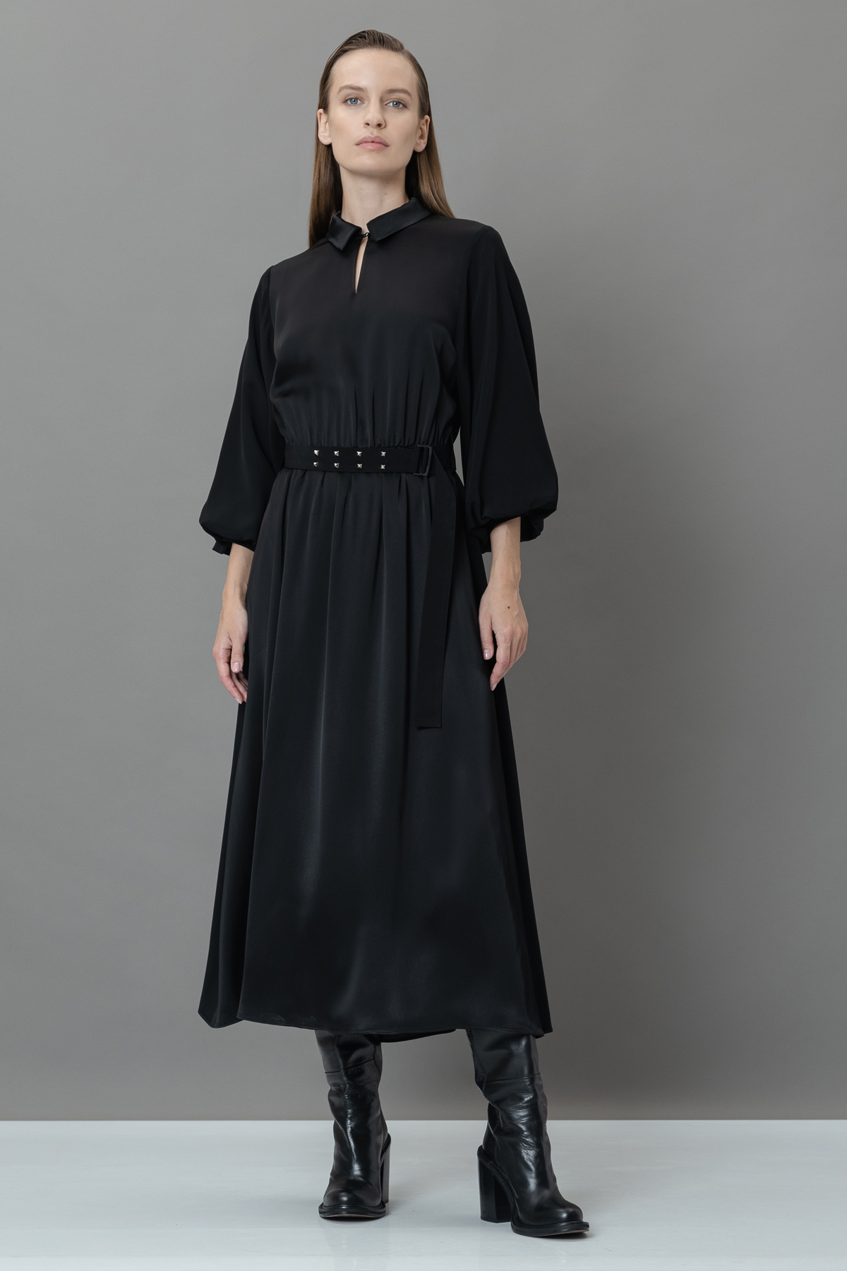 Платье с широкими рукавами VASSA&Co, пол женский, цвет черный