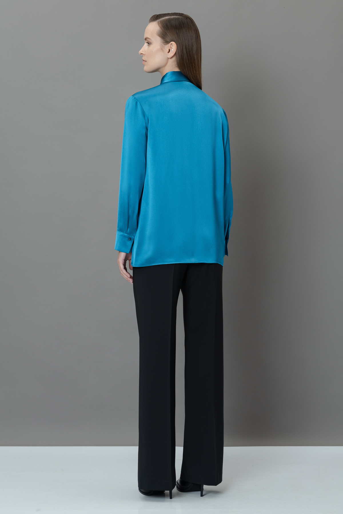 Рубашка VASSA&Co, пол female, цвет Голубой