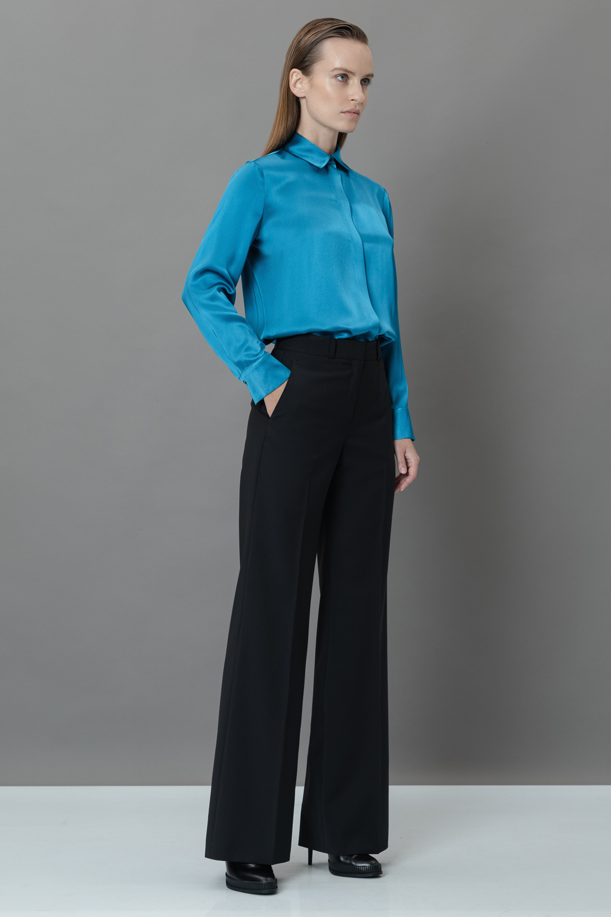 Рубашка VASSA&Co, пол female, цвет Голубой