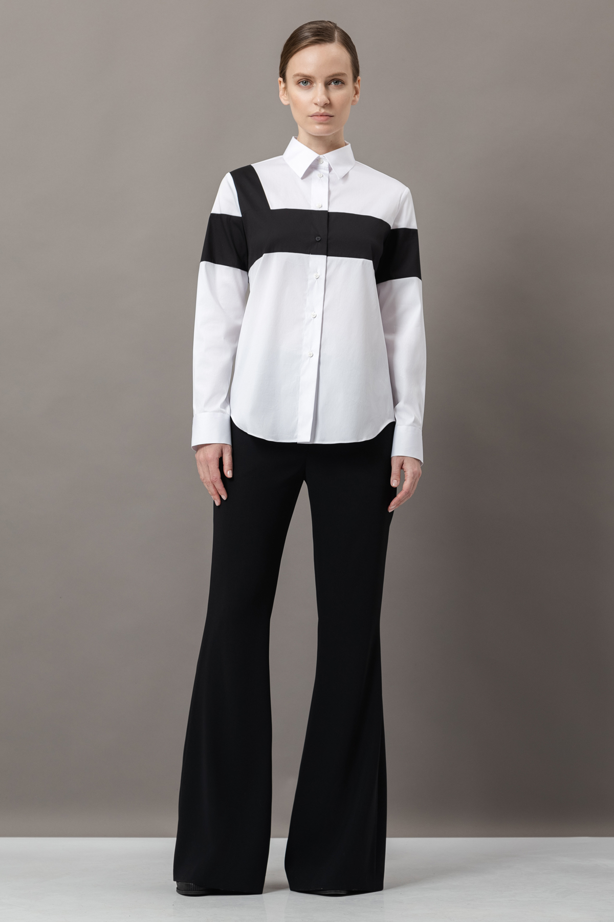 Блузка с графичным принтом VASSA&Co, пол female, цвет white