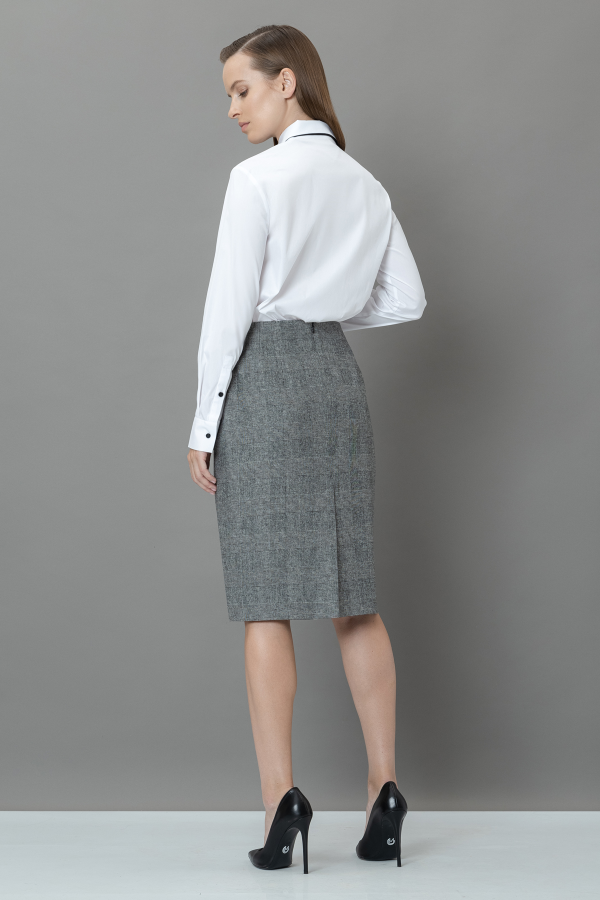 Юбка-карандаш VASSA&Co, пол женский, цвет серый