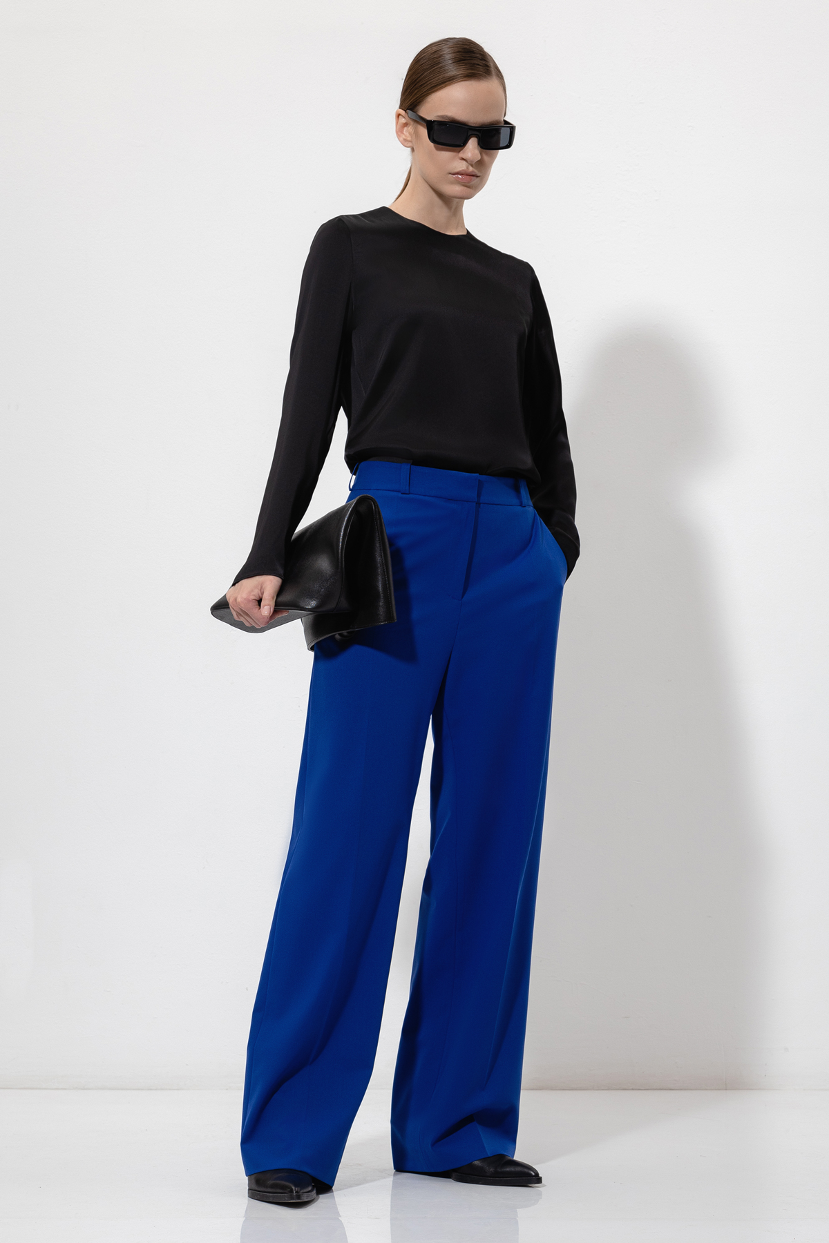 Широкие брюки VASSA&Co, пол female, цвет синий