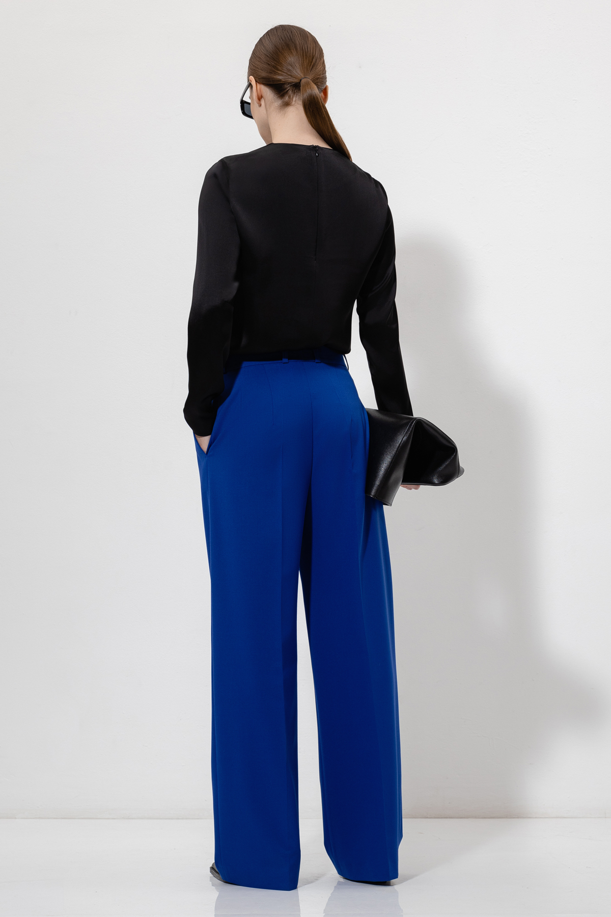 Широкие брюки VASSA&Co, пол female, цвет синий