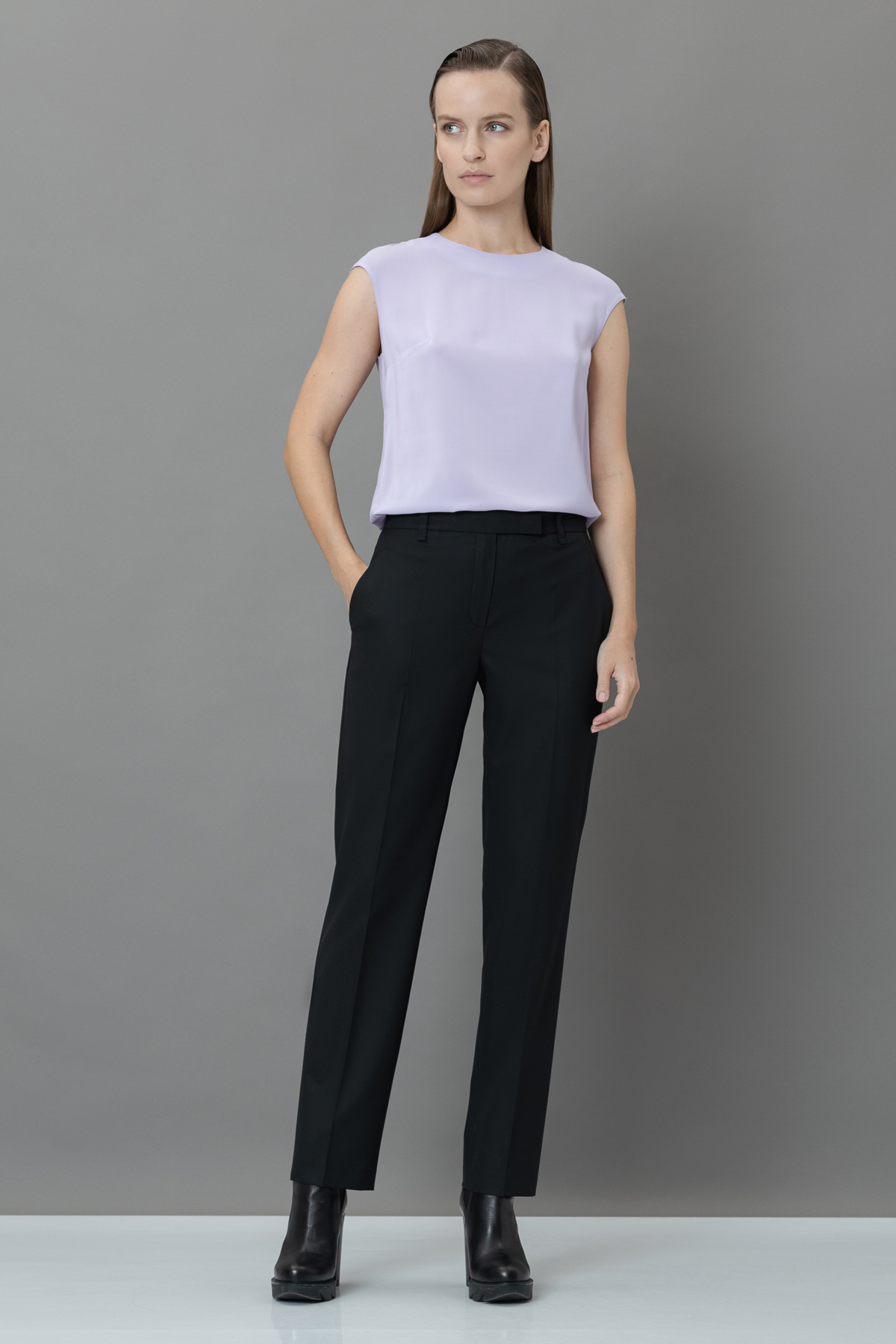 Брюки VASSA&Co, пол женский, цвет черный