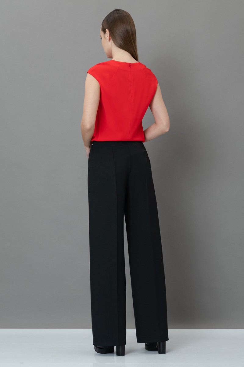 Широкие брюки на низкой посадке VASSA&Co, пол женский, цвет черный, фото №4